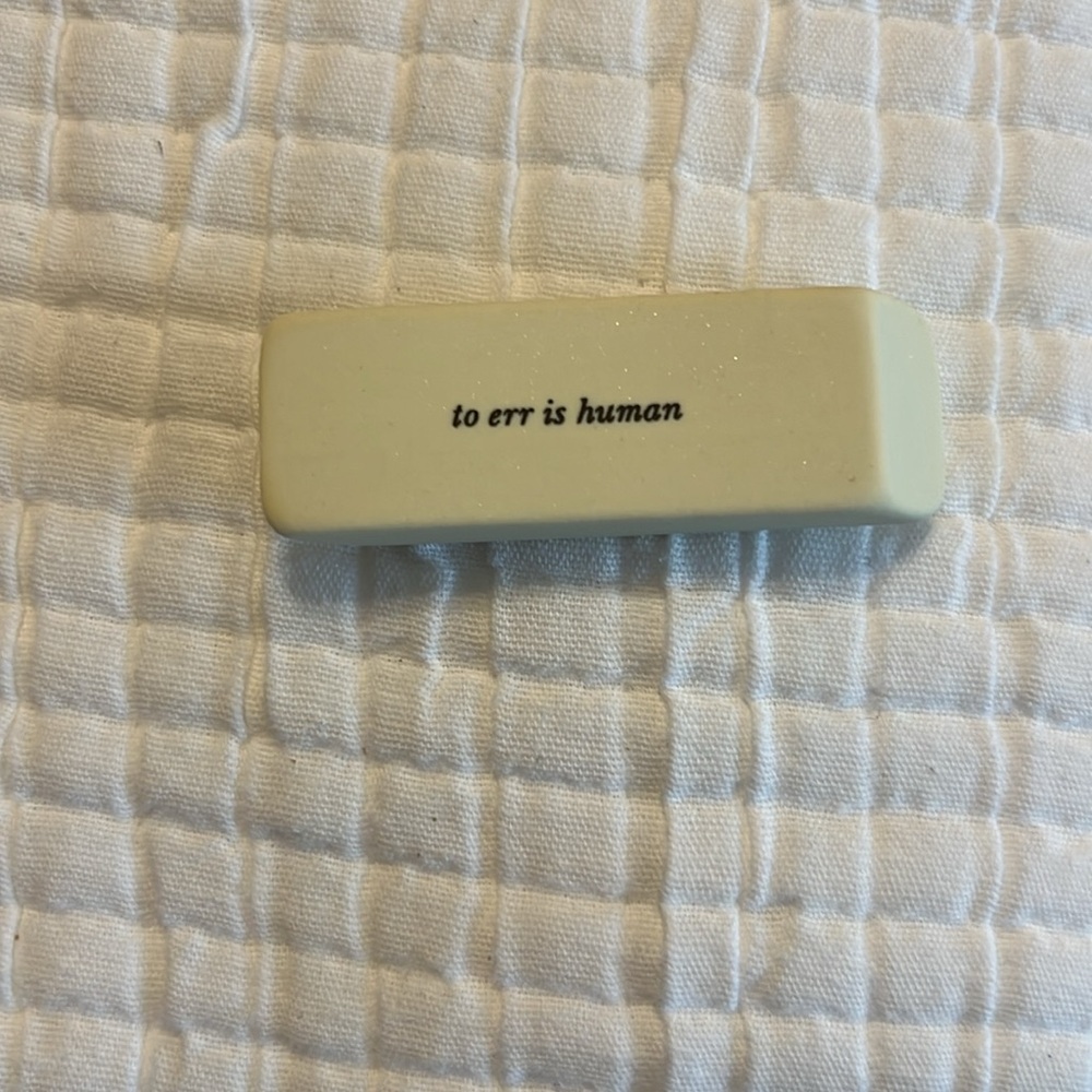*Kate Spade Pouch - Picture 6 of 6